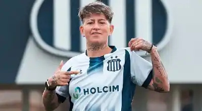 Sorprendió a todos: la misionera que vuelve a brillar en el fútbol grande