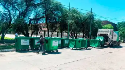 Alerta en La Banda: qué elementos no deben tirar jamás en los contenedores