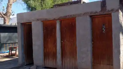Un video destapó el abandono de los baños del Mercado Municipal de Maimará y estalló la bronca