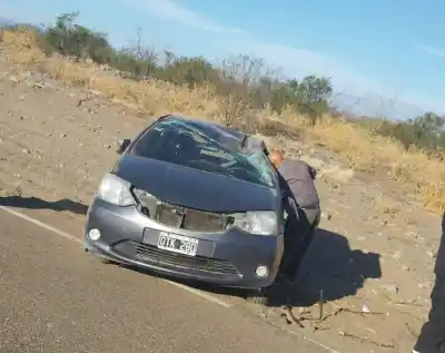 Vuelco en Valle Fértil: una docente terminó hospitalizada tras un insólito episodio en la ruta