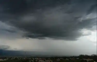Alerta naranja en Tucumán: el cielo se prepara para una tarde de tormentas intensas