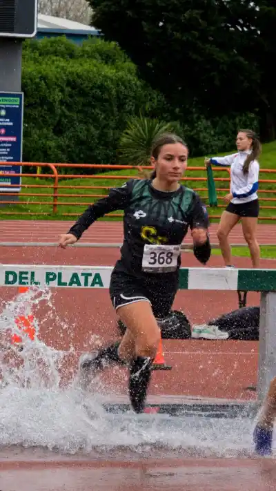 Correntina Pía Fernández se quedó con el subcampeonato nacional U18 en 2.000 metros con obstáculos