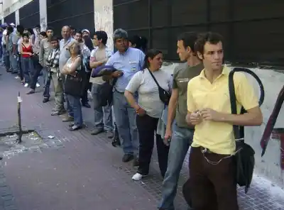 El drama laboral que marca la era Milei: 367 empleos que se esfuman por día y Santa Fe en el ojo de la tormenta