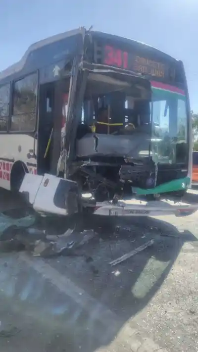 Colectivo embistió un camión en 9 de Julio: la Justicia investiga si el chofer desoyó los gritos de auxilio