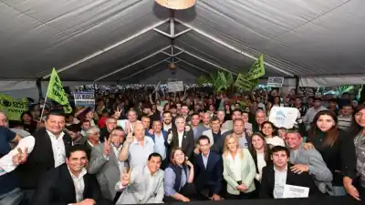 El plan de Jaldo para que ninguna familia espere: entregó 38 casas en Río Seco y anticipó más