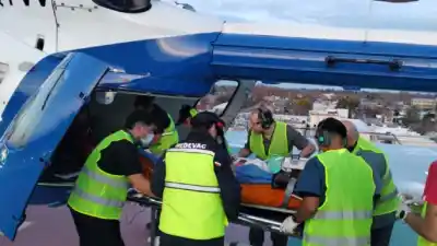 Cayó sobre un brasero y su cuadro era tan grave que la trasladaron en helicóptero
