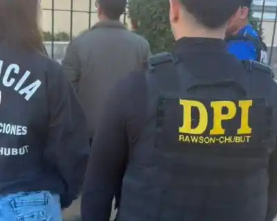 Caminaba tranquilo por la calle y la Policía lo reconoció: tenía pedido de captura por violencia de género