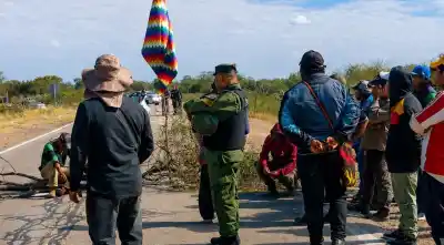 El corte en la 81 ya lleva tres días y ahora amenazan con tomar el municipio