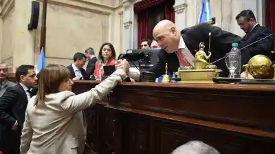 Las tres batallas legislativas que el Gobierno quiere ganar en agosto: propiedad privada, Banco Central e Inocencia Fiscal