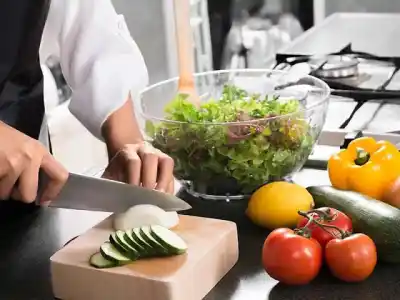 Tránsito: nuevo curso obligatorio para obtener el carné de manipulador de alimentos