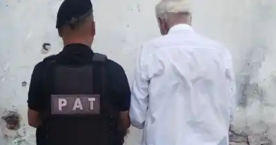 Violencia de género en Villa Gobernador Gálvez: un hombre de 73 años aprehendido y un hallazgo que alertó a la policía