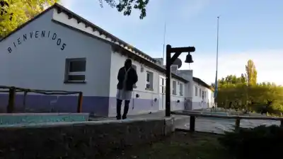 Polémica en Río Negro: prohíben el cierre de escuelas rurales pero el proyecto fue rechazado