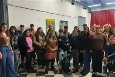 Nogoyá se viste de fiesta: la Escuela de Carnaval de Paraná llega con formación gratuita