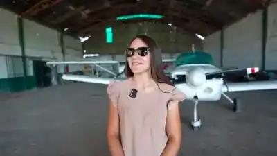 Una santiagueña de 24 años desafía los límites y escribe su historia en el cielo