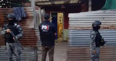 Nueva detenida por el atentado en Carrefour: la acusan de ser la “vigilante” del tiroteo