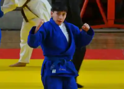 A los 16 años, una judoca de Comodoro sueña con el Mundial y necesita ayuda para llegar