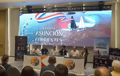 Presentaron a todo brillo la Regata Asunción – Corrientes: 420 km de historia y pasión