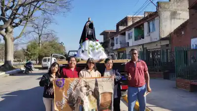 La imagen de San Cayetano ya recorre Palpalá: ¿qué buscan los vecinos al recibirlo?