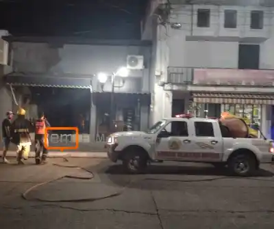 Principio de incendio en el microcentro: un cortocircuito en un dispenser ocasionó todo