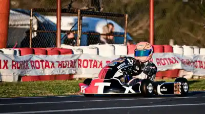 El obereño que hizo historia en la primera carrera de karts eléctricos de Sudamérica