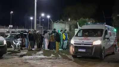 Misterio en Confluencia: la madre del niño hallado sin vida en los piletones del EPAS habría sido frenada en la puerta