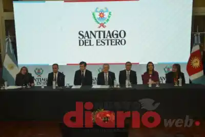 El gobernador y la UNSE sellan una alianza estratégica para elegir a los nuevos directivos escolares