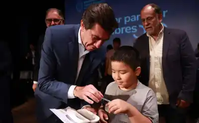 El programa que devuelve la visión a más de 4.300 jujeños: qué dijeron las autoridades