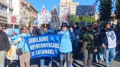 Jubilados catamarqueños vuelven a las calles: la marcha que expone un reclamo que crece