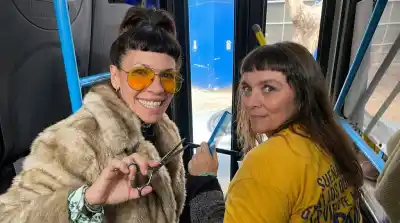 Patria Redonda: la noche ricotera que une teatro, lírica y un guiso compañero