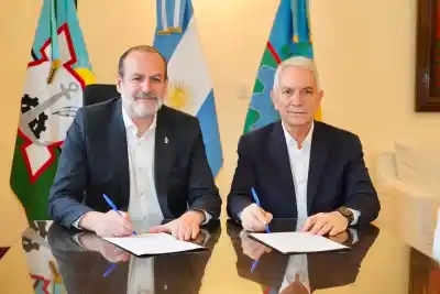 Alak y Susbielles sellaron un pacto estratégico: ¿qué implica el hermanamiento entre La Plata y Bahía Blanca?
