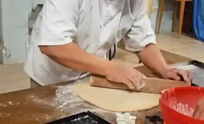 Vecinos de Abel Amaya aprenden el oficio de panadero y ya piensan en su propio emprendimiento