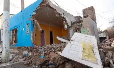 Lloró al ver la casa de su abuela reducida a escombros: la historia detrás de la demolición en Comodoro Rivadavia