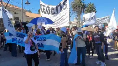 El duro aviso que complica la carrera docente: tres faltas sin aviso y sumario