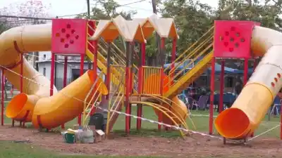 Pintura fresca en los juegos de la Plaza San Martín: la reacción que enfureció a los municipales