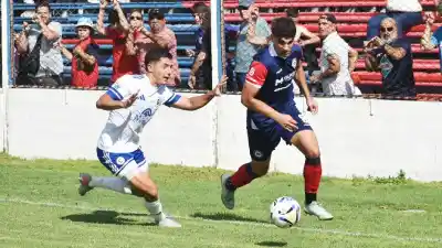 Central Córdoba no levanta cabeza y Leones deja escapar una victoria que ya tenía en el bolsillo