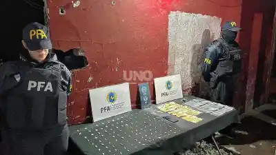 Cayó una pareja en Villa Moreno: el dron de la PFA delató el movimiento en la casa