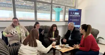 Jóvenes de San Carlos se preparan para el mundo laboral con un programa que promete
