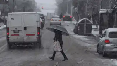 Alerta naranja por nieve y amarilla por lluvia: las zonas de Neuquén y Río Negro en riesgo este miércoles