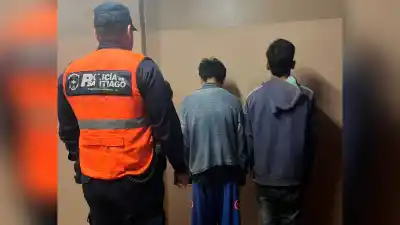 Dos jóvenes escalaron una empresa en La Banda y la policía los atrapó a pocas cuadras