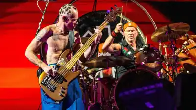 El día que la estrella mundial del rock se sentó en el aula de música como un profesor más