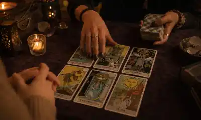 El tarot ya no predice el futuro: ahora resuelve dudas laborales y económicas