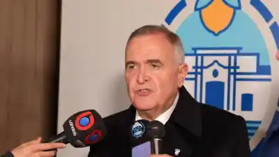 Jaldo apura gestiones por el gas y las rutas: su agenda en Buenos Aires
