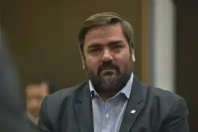 Balbín convoca al radicalismo bonaerense en un acto con fuerte mensaje electoral contra la gestión de Kicillof
