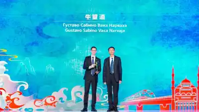 El honor que recibió un ex embajador argentino en China y que pocos conocen