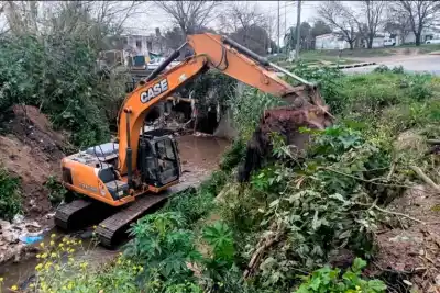 ¿Sabés dónde están limpiando arroyos en Paraná para evitar inundaciones?