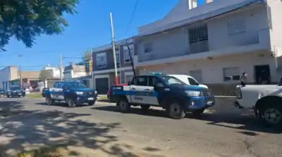 Operativo en Rosario: Detienen a la hija del histórico barra brava asesinado en medio de una investigación por drogas