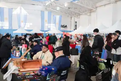 Vuelve el mercado con precios populares al Polideportivo Margalot