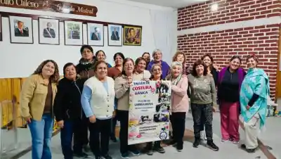 Mujeres mayores de Bariloche tendrán un taller gratuito de costura: el detalle que emociona