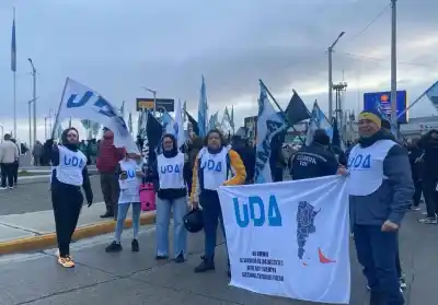 Paro docente en Tierra del Fuego: la UDA lanza un plan de lucha nacional y advierte por la falta de inversión en las escuelas