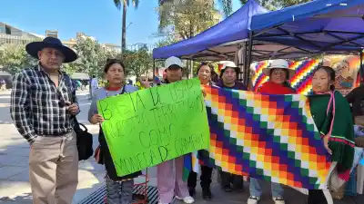 Instalaron una carpa en Plaza Belgrano y lanzaron una advertencia que incomoda a los legisladores